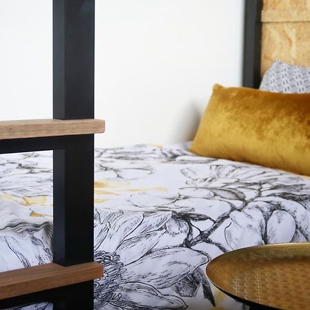 Quiet Hidden Gem In Historic Stellenbosch Apartment ภายนอก รูปภาพ