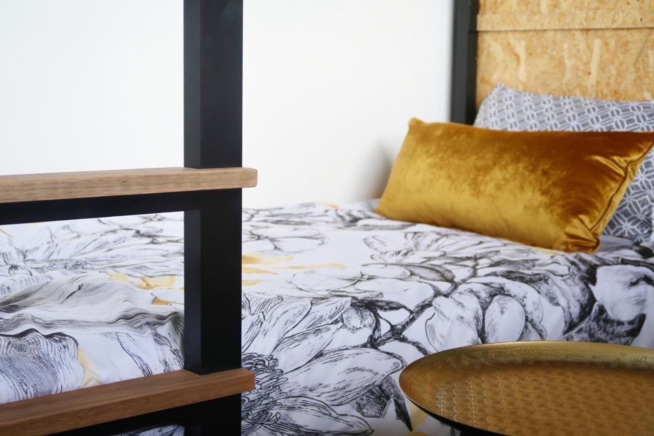 Quiet Hidden Gem In Historic Stellenbosch Apartment ภายนอก รูปภาพ